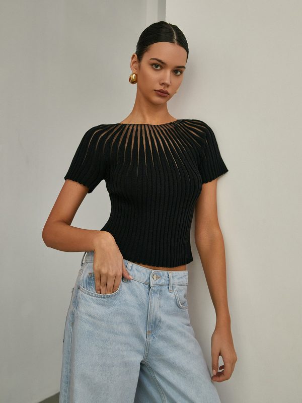 Plain Short Sleeve Knit Top - Image 2